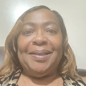 Meet your Posher, Adrienne